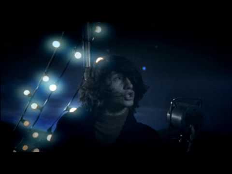 Arctic Monkeys – Crying Lightning