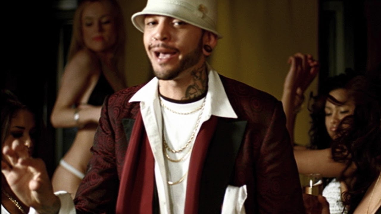 Gym Class Heroes – Clothes Off