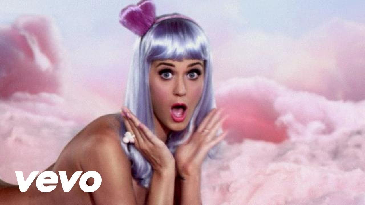 Katy Perry – California Gurls feat. Snoop Dogg