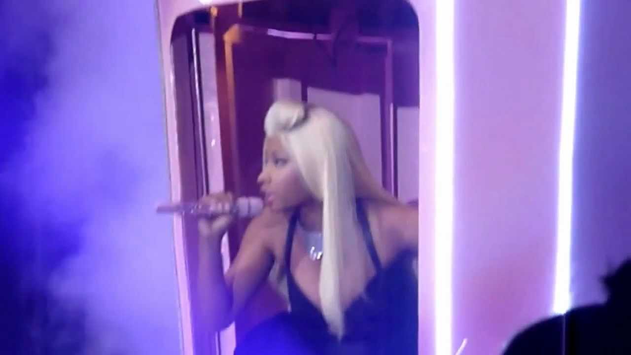 Nicki Minaj – Come On A Cone