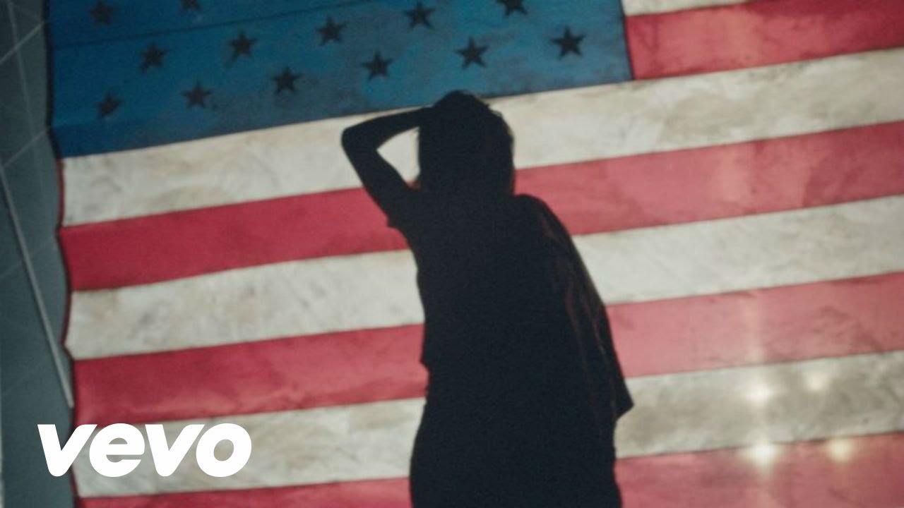 Rihanna – American Oxygen
