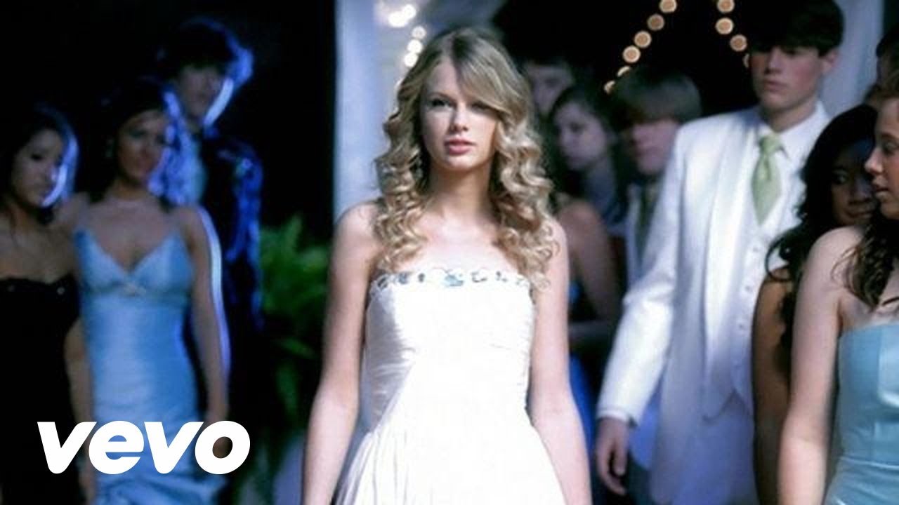 Taylor Swift – You Belong With Me