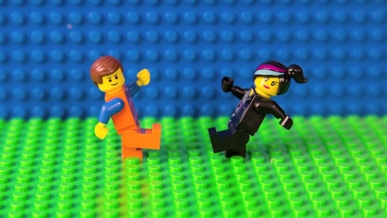 Tegan And Sara – Everything Is AWESOME!!! feat. The Lonely Island