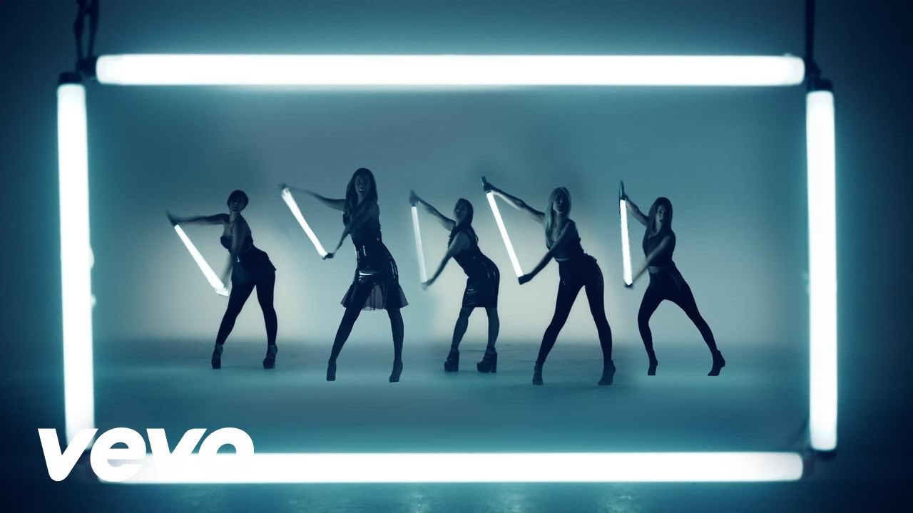 The Saturdays – Not Giving Up
