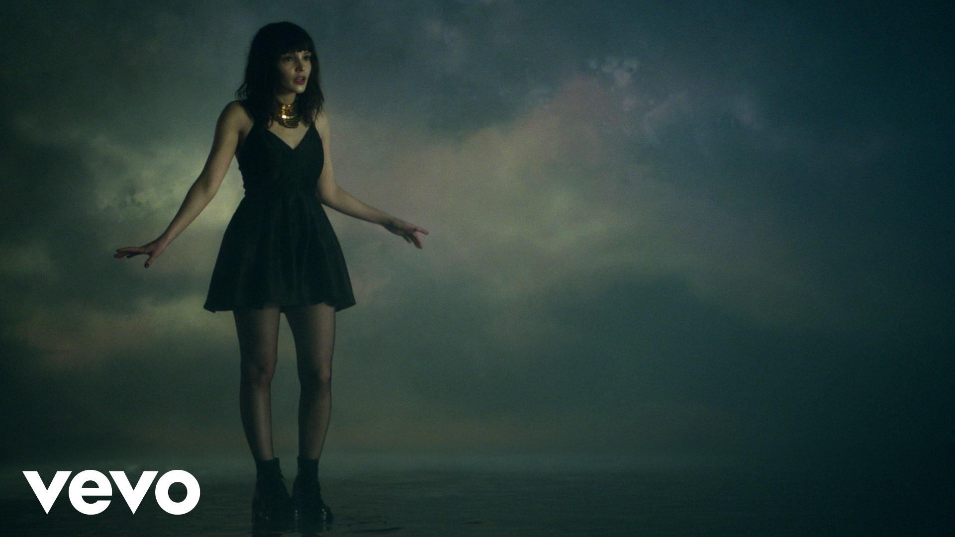 CHVRCHES – Leave A Trace