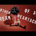 Avril Lavigne – Break Of A Heartache